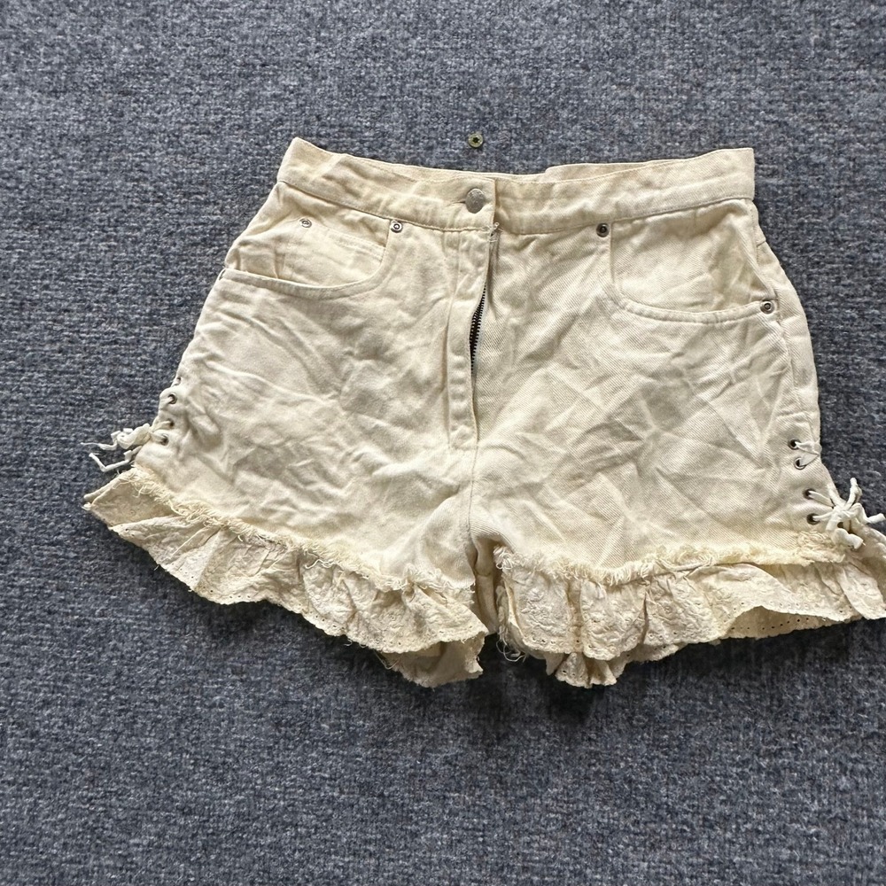 True Blue Shorts Womens Size 7/8 Cream Denim Lace Up Eyelet Ruffle Cotton Boho